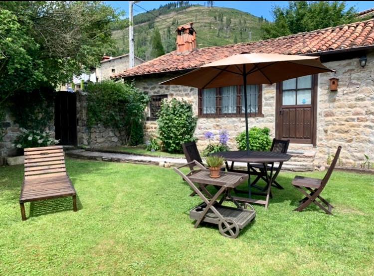 La Casita De Cuestallano Renedo De Cabuerniga Екстер'єр фото